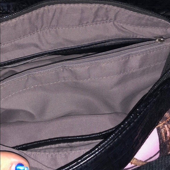 Camo mossy oak and a check book holder - Picture 2 of 4